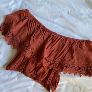 Off shoulder Bohemian crop top